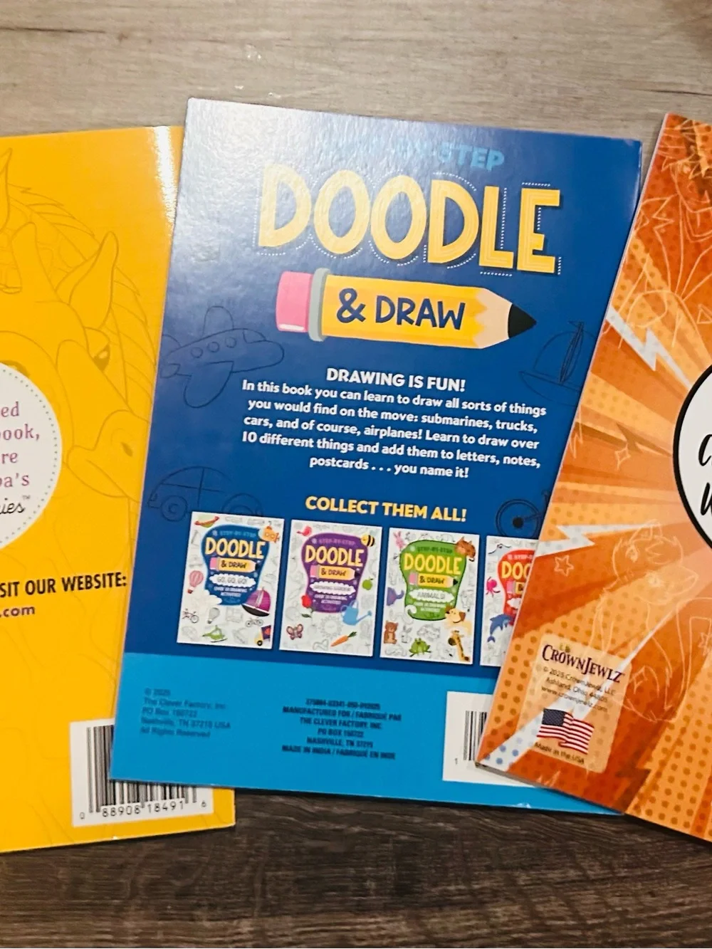 Doodle & Draw Go, Go, Go! Activity Book - Anime and Cars Tats